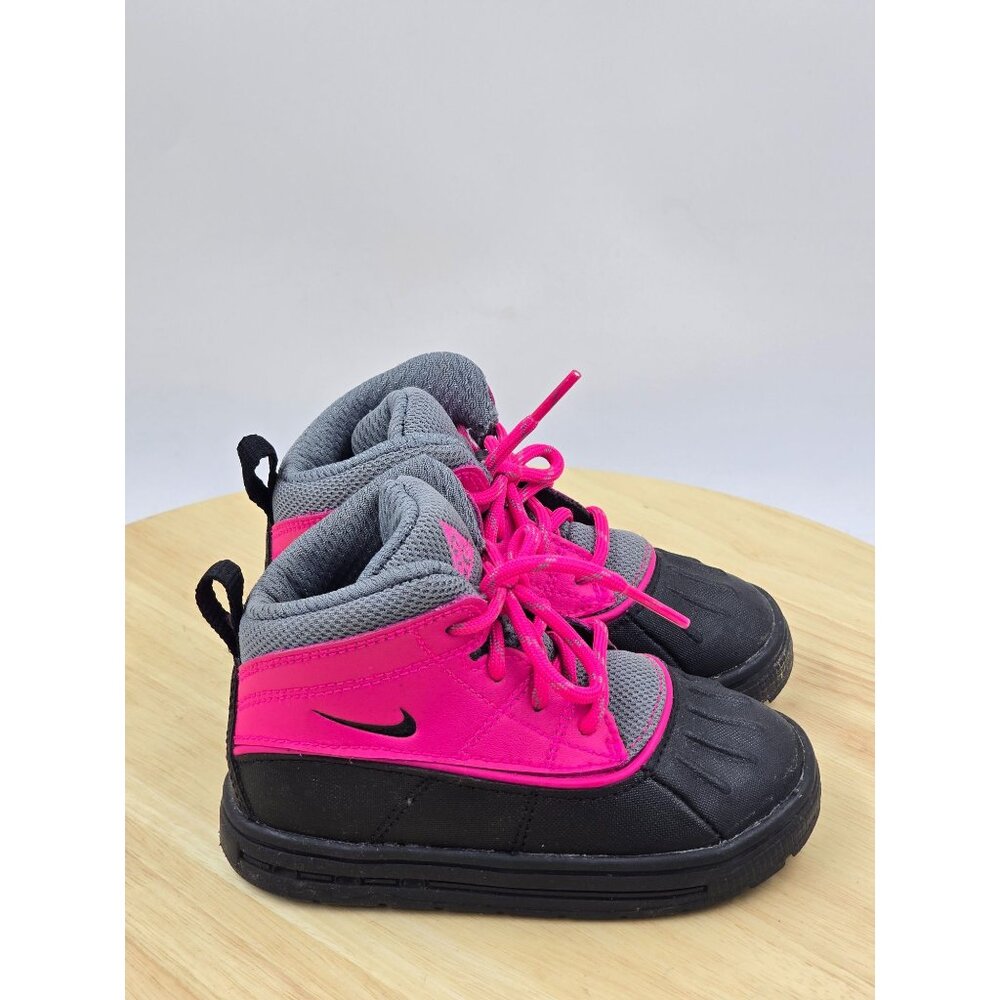 Nike ACG Kids Pink and Gray Winter Boots
